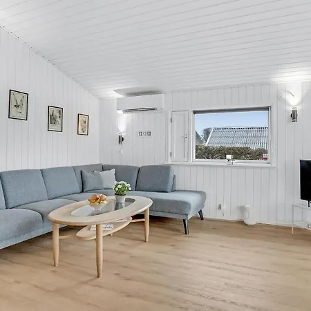 Lovely In With Wifi Holiday home *